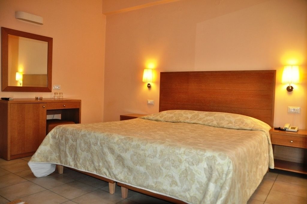 in-room safe, free cots/infant beds, free wifi, bed sheets