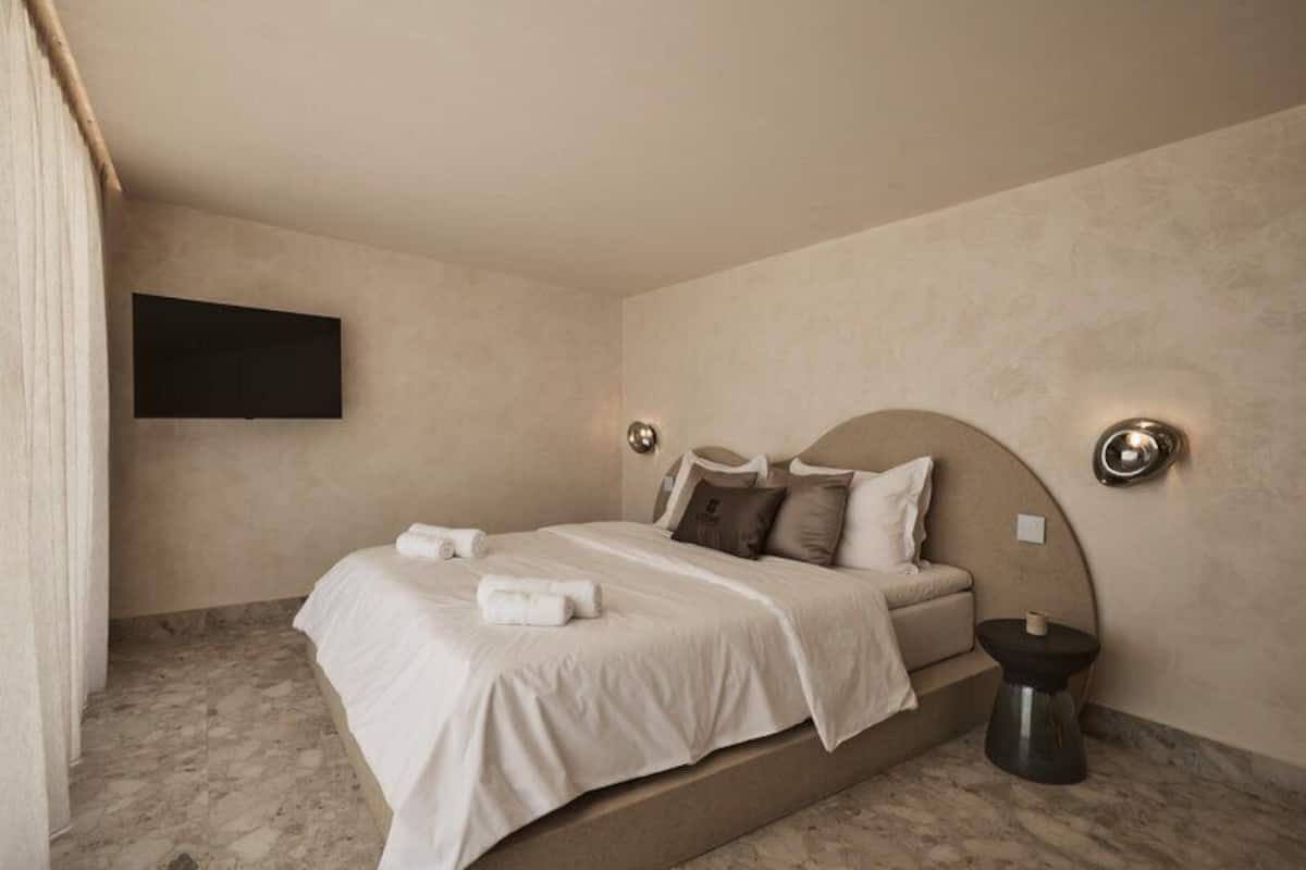Loft Bliss Suite Sea View with Hydromassage Bathtub | 1 bedroom, premium bedding, minibar, in-room safe