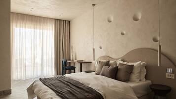 Suite, privézwembad (Tranquil) | 1 slaapkamer, luxe beddengoed, een minibar, een kluis op de kamer