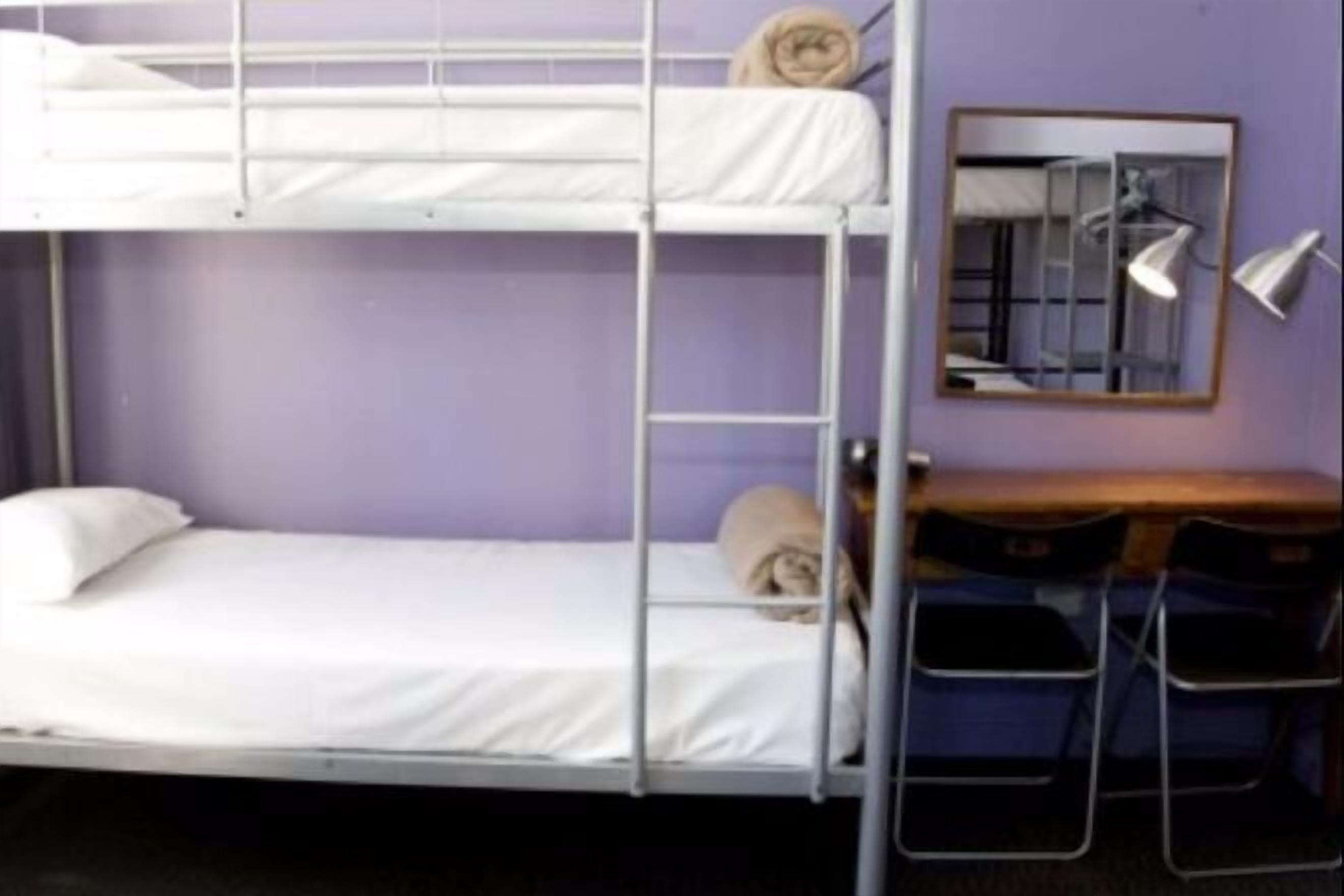 Verdunkelungsvorhänge, kostenloses WLAN, Bettwäsche