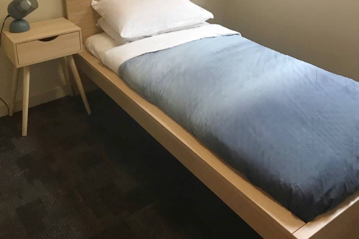 Single Ensuite Room