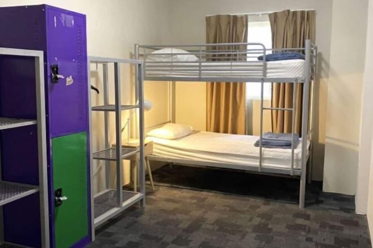 Blackout curtains, free WiFi, bed sheets