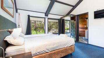 Double or Twin Room | 3 bedrooms, desk, free WiFi, bed sheets