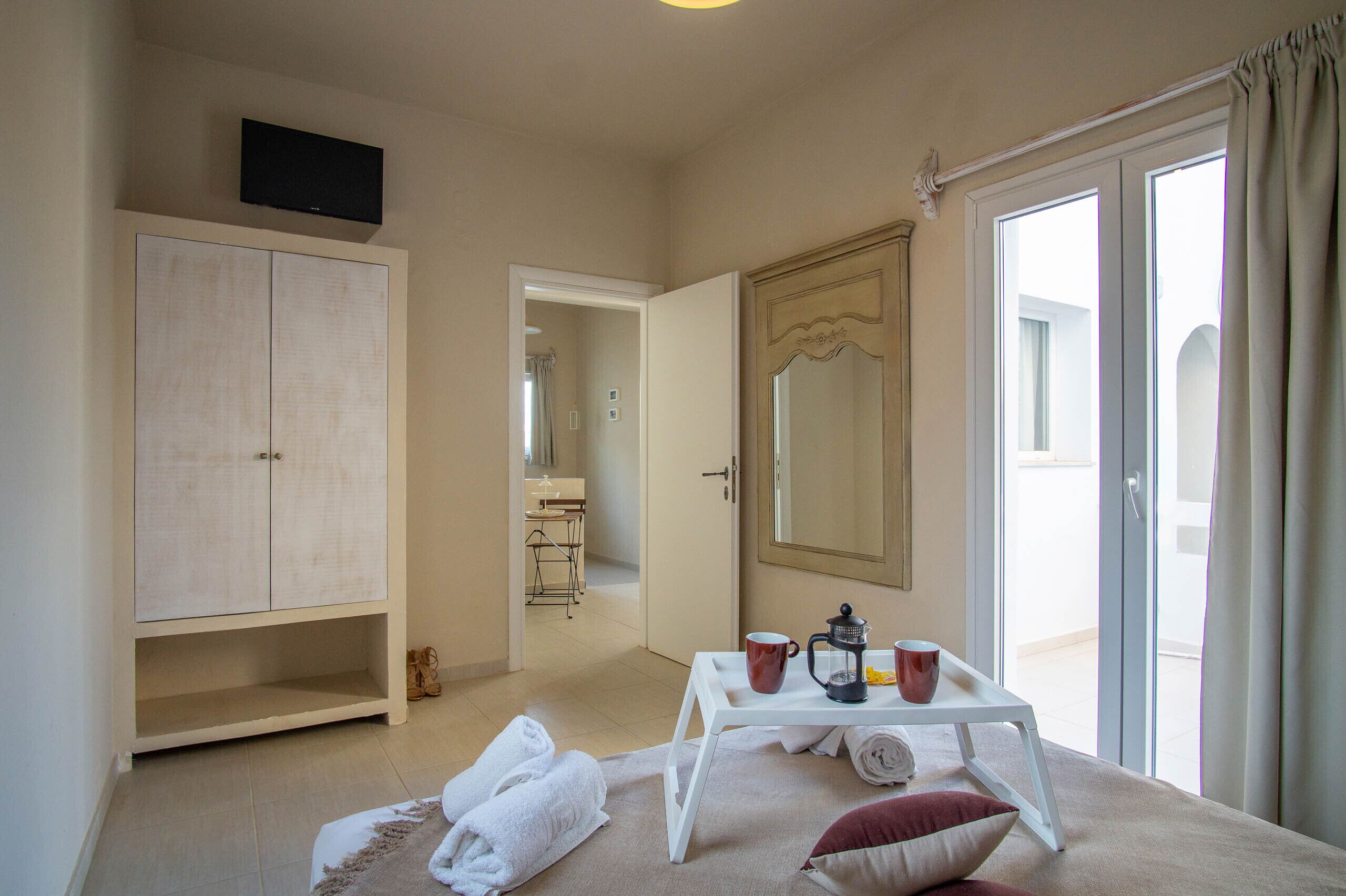 Superior Triple One Bedroom Apartment | 1 bedroom, in-room safe, iron/ironing board, free cribs/infant beds