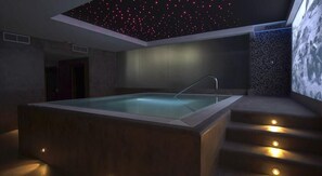 Outdoor pool, pool loungers - La Posada de Paco (Nijar)