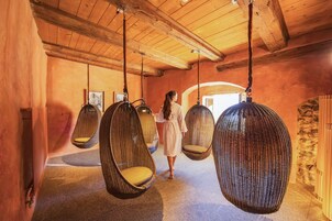 Sauna, hot tub, steam room, hot springs, Turkish bath, body treatments