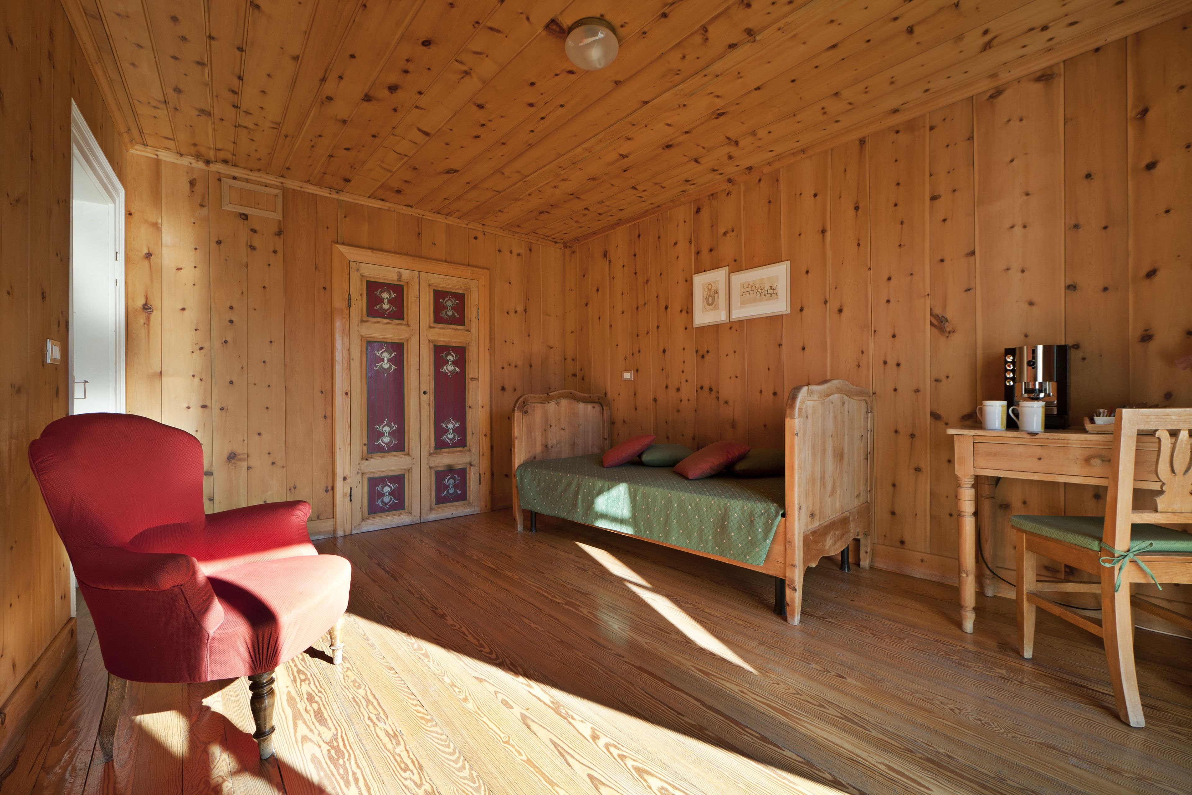 suite (spa included) | premium bedding, down duvets, minibar, in-room safe