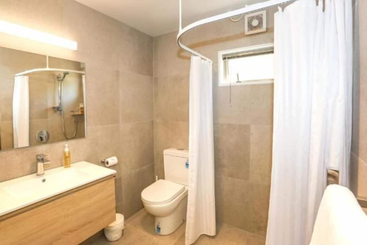 Designertoiletartikler, hårtørrer, håndklæder
