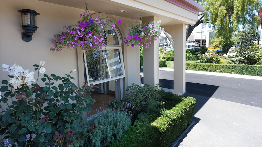 Lorenzo Motor Lodge