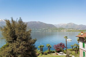 Minibaari, silitysrauta/-lauta, lisävuoteet, Wi-Fi