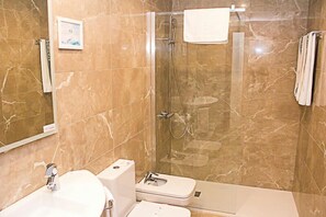 Hair dryer - Hotel Playa Poniente (Gijon)
