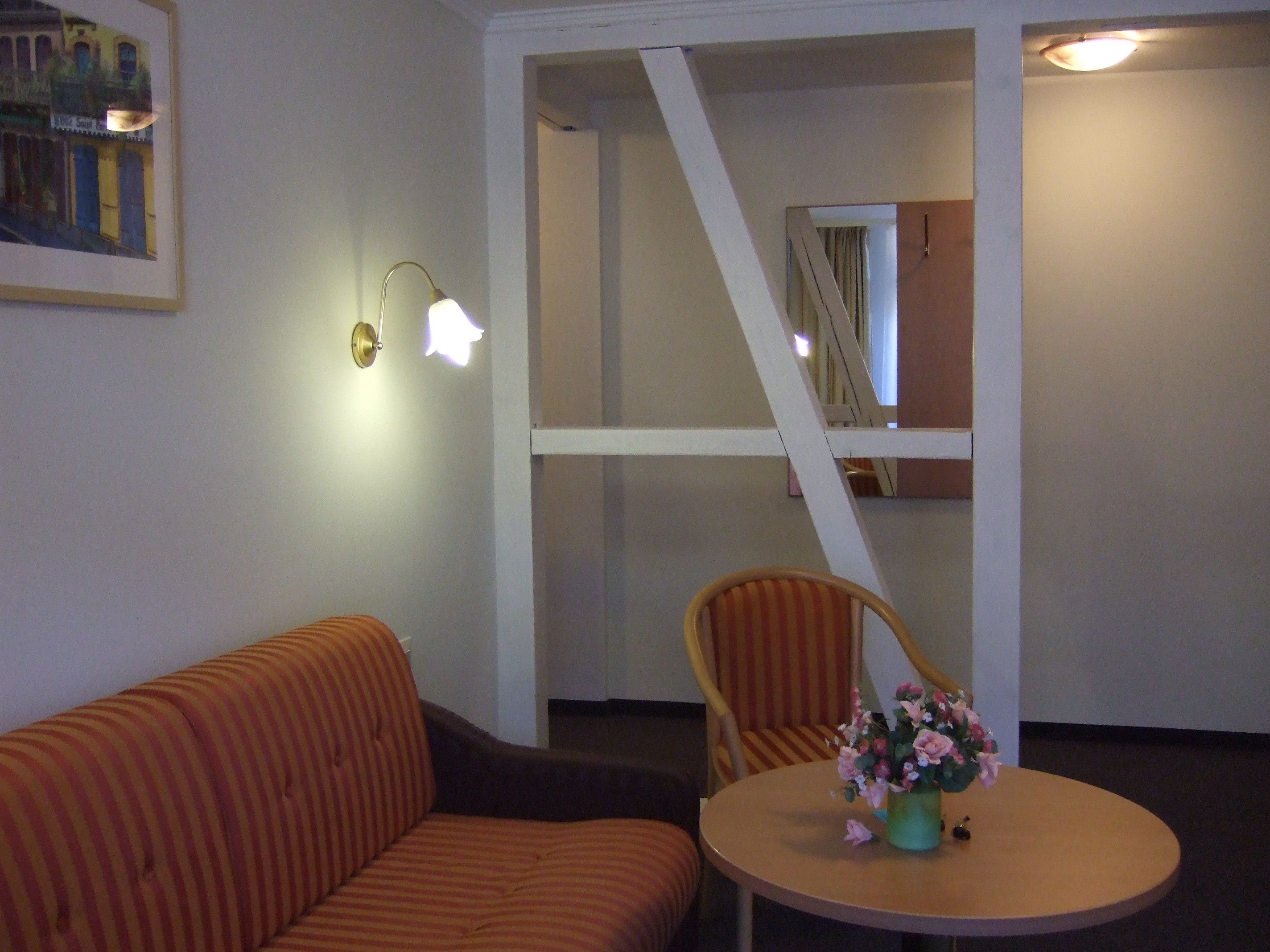 appartment 2 persons incl breakfast | living area | flat-screen tv