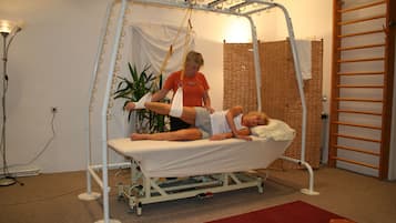 Aromaterapi, body wrap-behandlinger, massage-/behandlingsrum