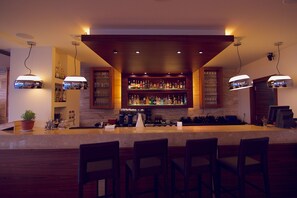 2 bars/lounges - Elysion Hotel (Lesvos)