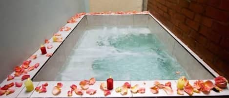 Bain à remous intérieur