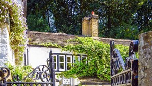 Unclassified image, 3 of 52, button - Shibden Mill Inn (Halifax)