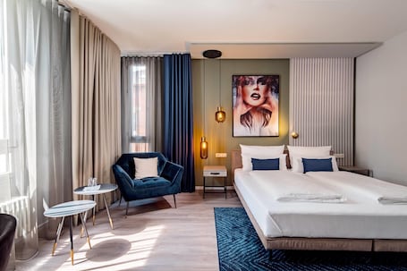 Hypo-allergenic bedding, pillowtop beds, in-room safe. Aspire Elements Reutlingen, Trademark Collection by Wyndham