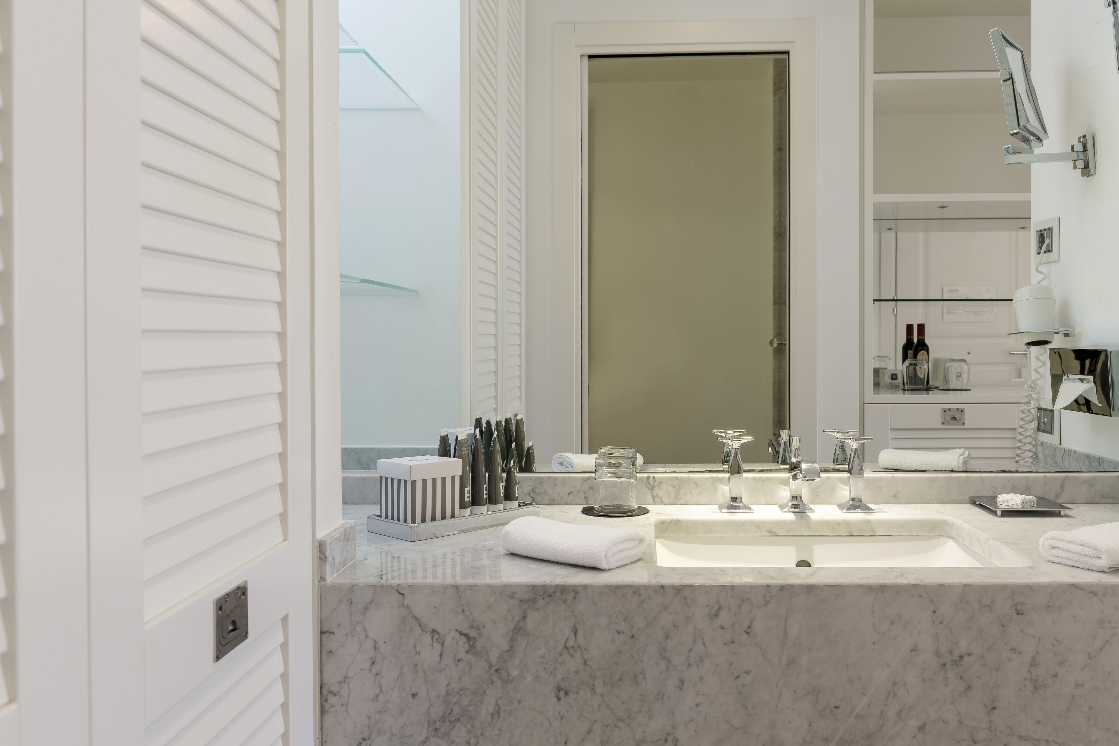 1 bedroom, premium bedding, down duvets, select comfort beds