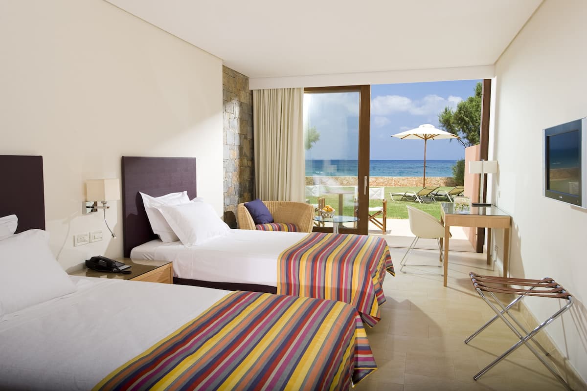 Bungalow Superior, fronte mare | 1 camera, una cassaforte in camera, insonorizzazione, Wi-Fi gratuito