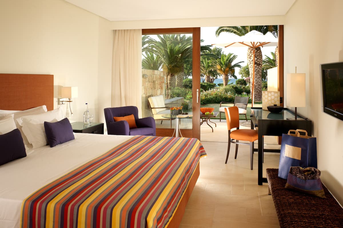 Bungalow Superior, vista mare | 1 camera, una cassaforte in camera, insonorizzazione, Wi-Fi gratuito