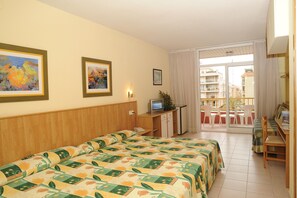 In-room safe, iron/ironing board, free WiFi