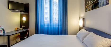 Comfort Double Room | Desk, soundproofing, free WiFi, bed sheets