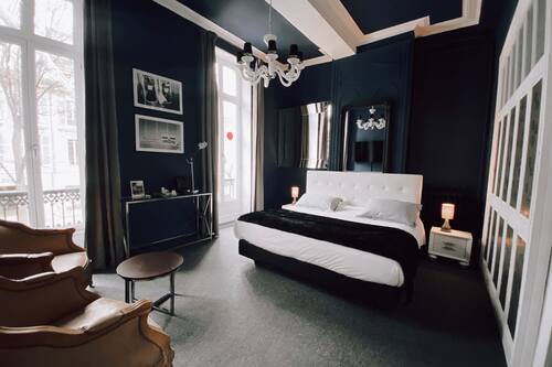 Exclusive Double Room | Individually decorated, individually furnished, desk, laptop workspace