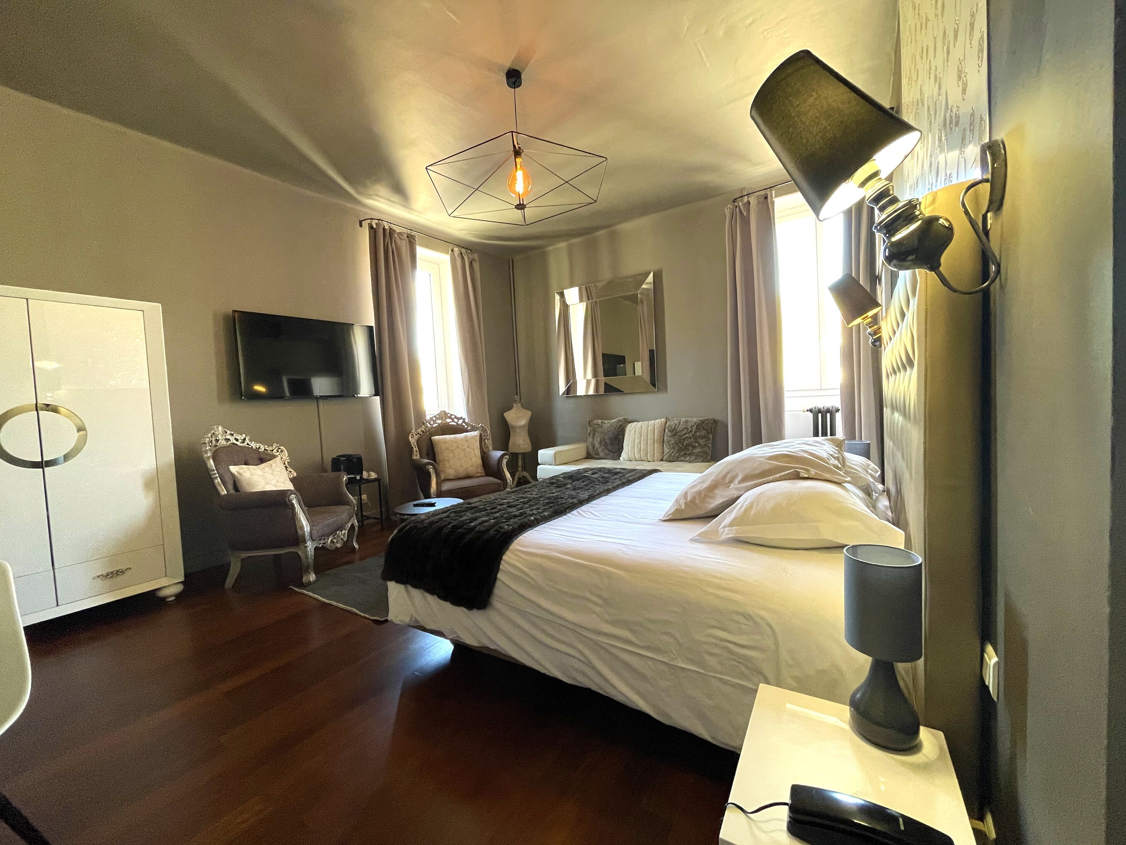 Individually decorated, individually furnished, desk, laptop workspace