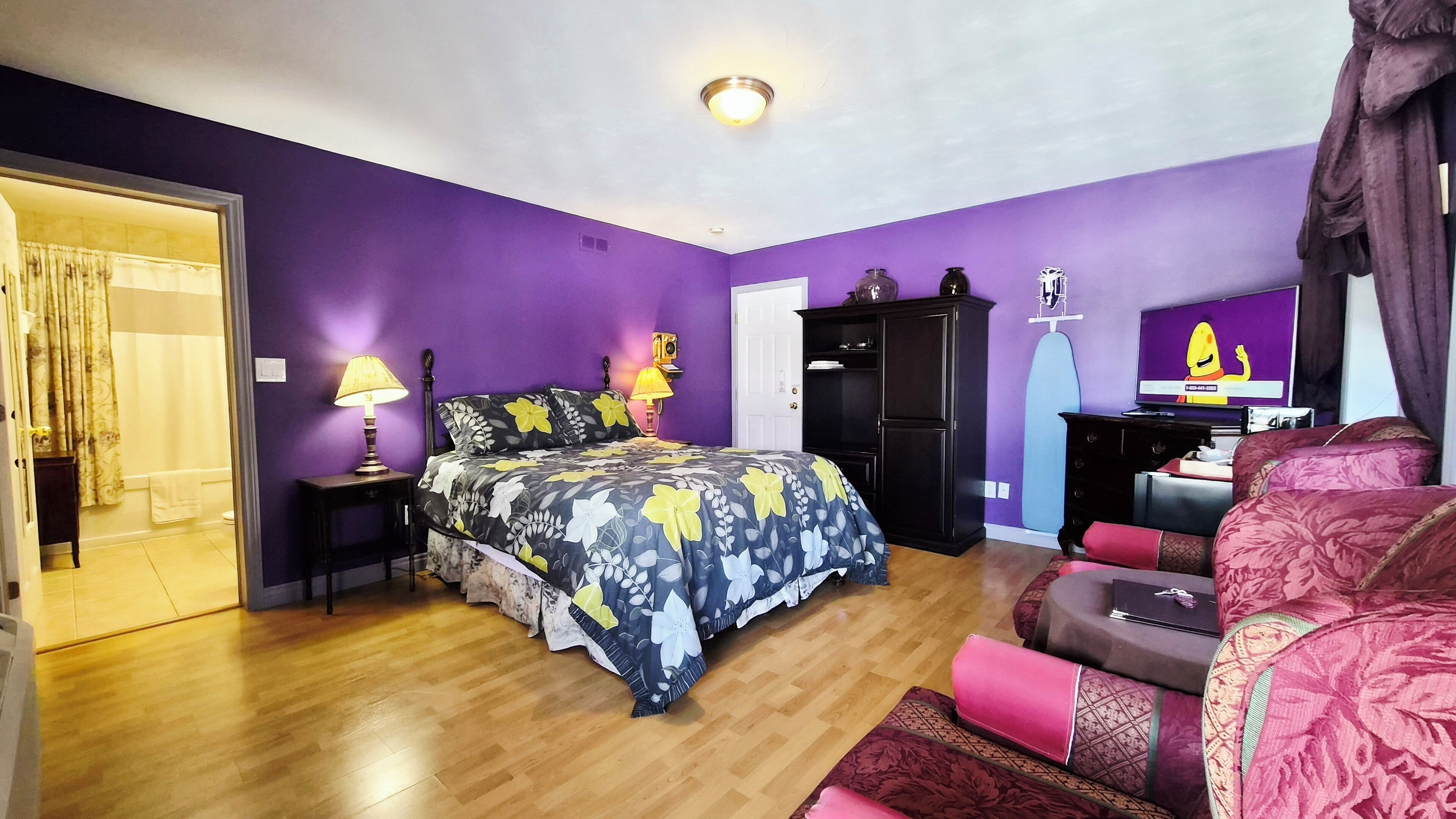 ملاءات من القطن المصري وأغطية فراش متميزة وأسرّة بطبقة علوية مريحة