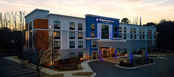 Holiday Inn Express And Suites Raleigh West Lenovo Center by IHG