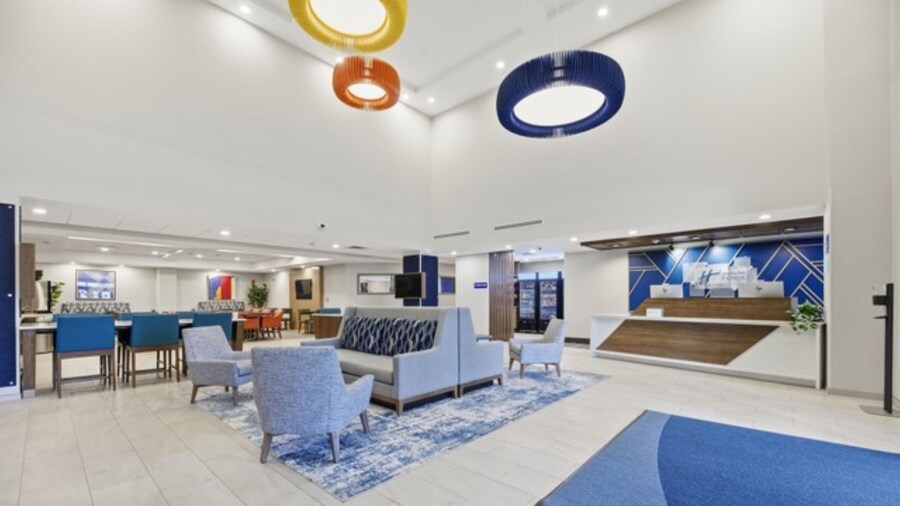 Holiday Inn Express And Suites Raleigh West Lenovo Center by IHG