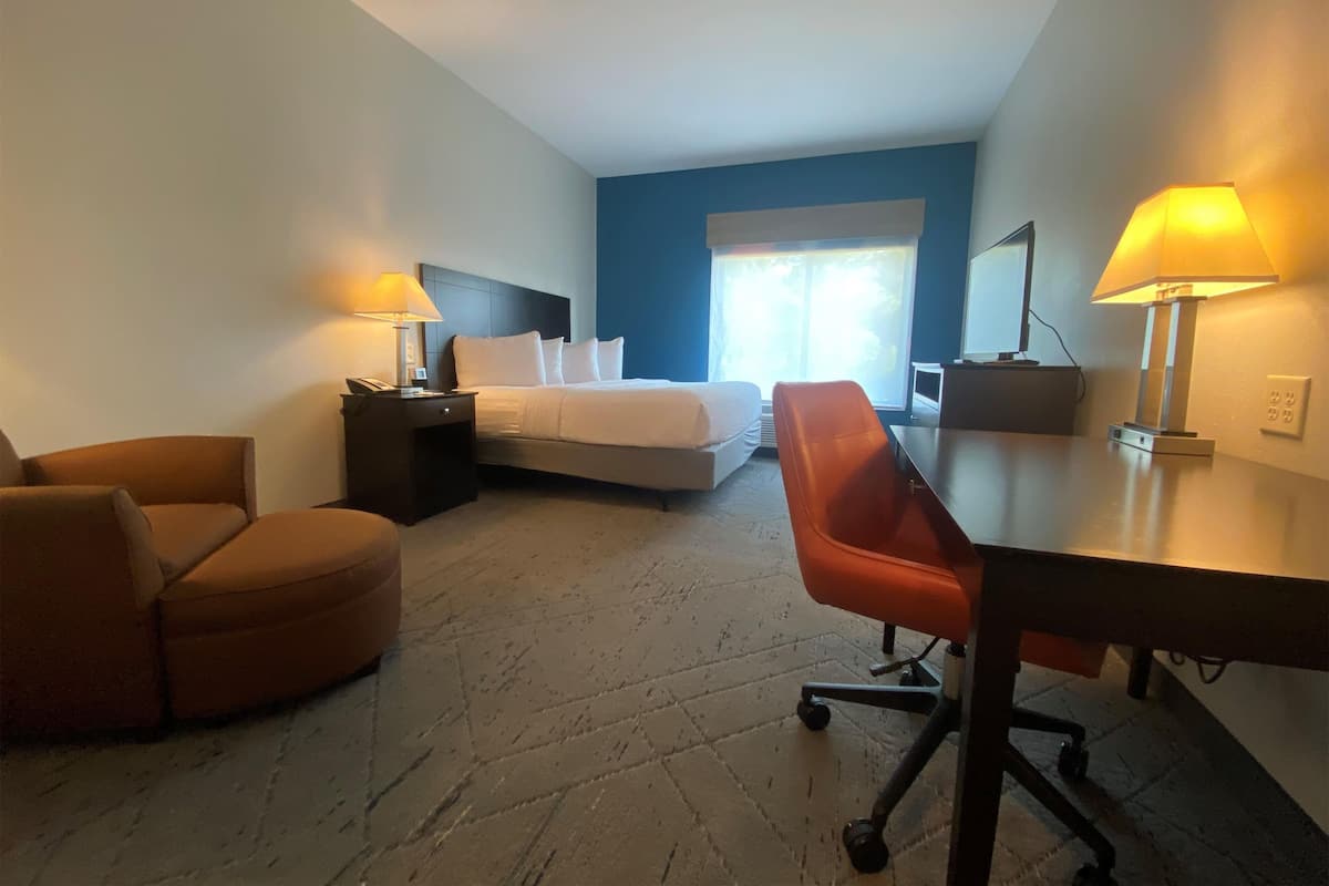 Room, Accessible | 1 bedroom, down duvets, pillow-top beds, in-room safe