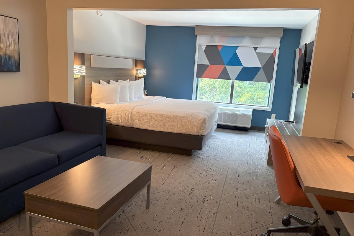 Down comforters, pillowtop beds, in-room safe, desk