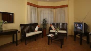 32-inch flat-screen TV with cable channels, TV