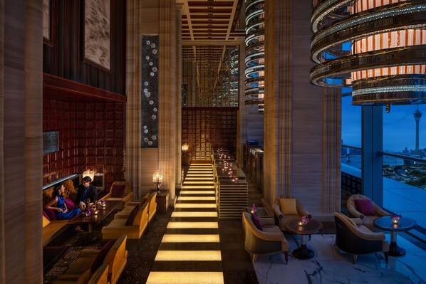 Bar (on property) - Mandarin Oriental, Macau (Macau)
