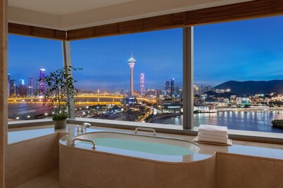 Mandarin Oriental, Macau