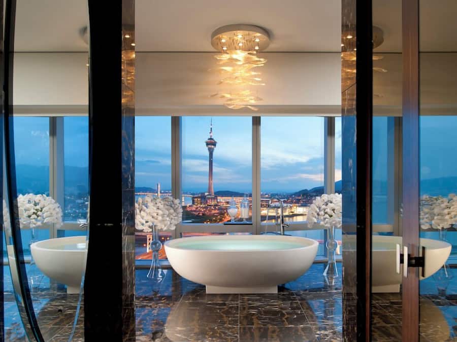 Presidential Suite | Bathroom | Separate tub and shower, eco-friendly toiletries, hair dryer, bathrobes