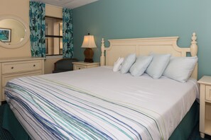 Family Single Room, 1 Bedroom | Pillowtop beds, blackout drapes, iron/ironing board, free WiFi