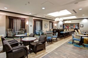 Lobby - Hampton Inn by Hilton Toronto Airport Corporate Centre (Toronto)