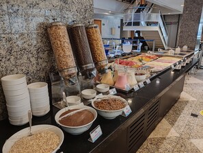 Free daily full breakfast  - Reymar Hotel Maceió (Maceió)