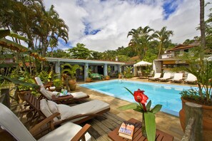Outdoor pool, sun loungers