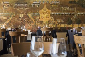 Der serveres morgenmad, frokost og aftensmad