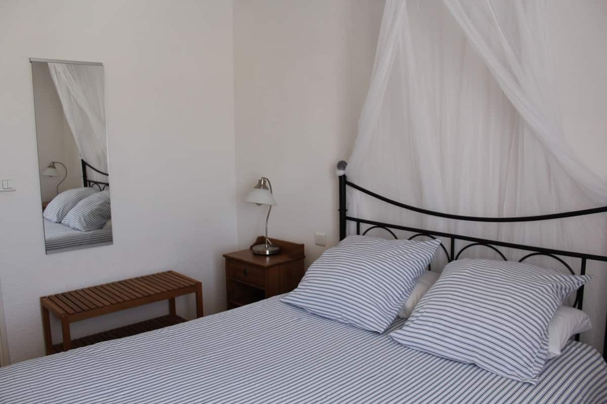 Kamar Double atau Twin | Tempat tidur bayi gratis, tempat tidur lipat/tambahan, dan Wi-Fi gratis