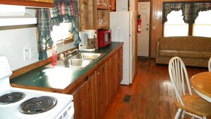 Unclassified image, 5 of 61, button - Glades Haven Cozy Cabins (Everglades City)