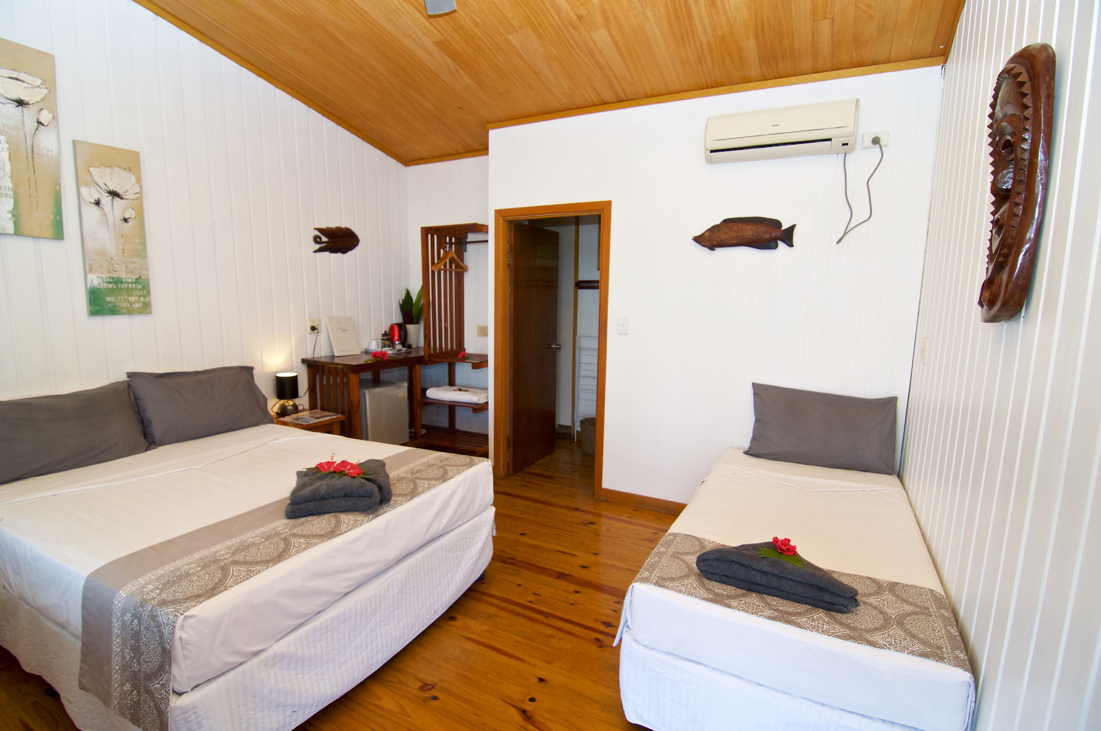 in-room safe, iron/ironing board, cots/infant beds, bed sheets