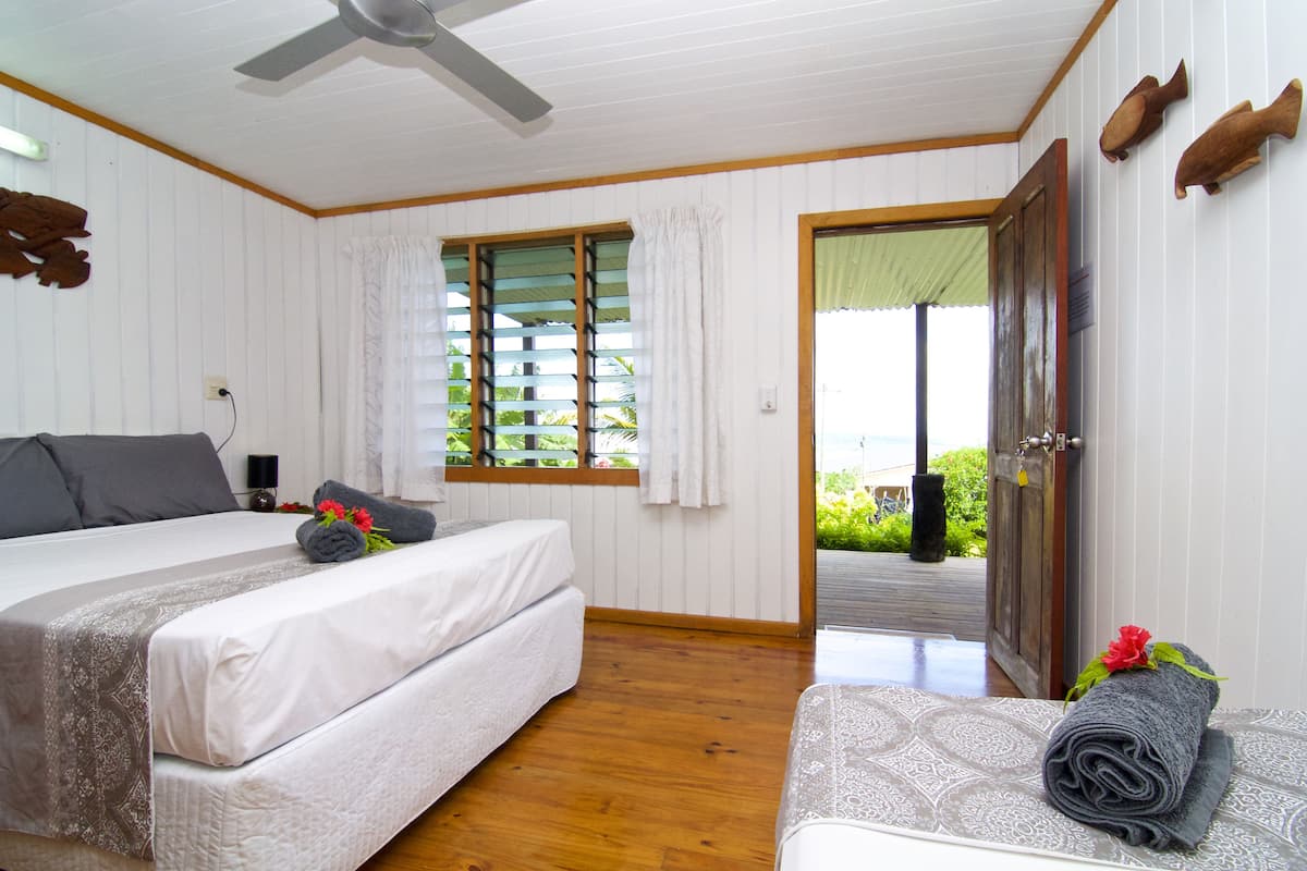 in-room safe, iron/ironing board, cots/infant beds, bed sheets