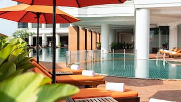 Outdoor pool, pool umbrellas, pool loungers