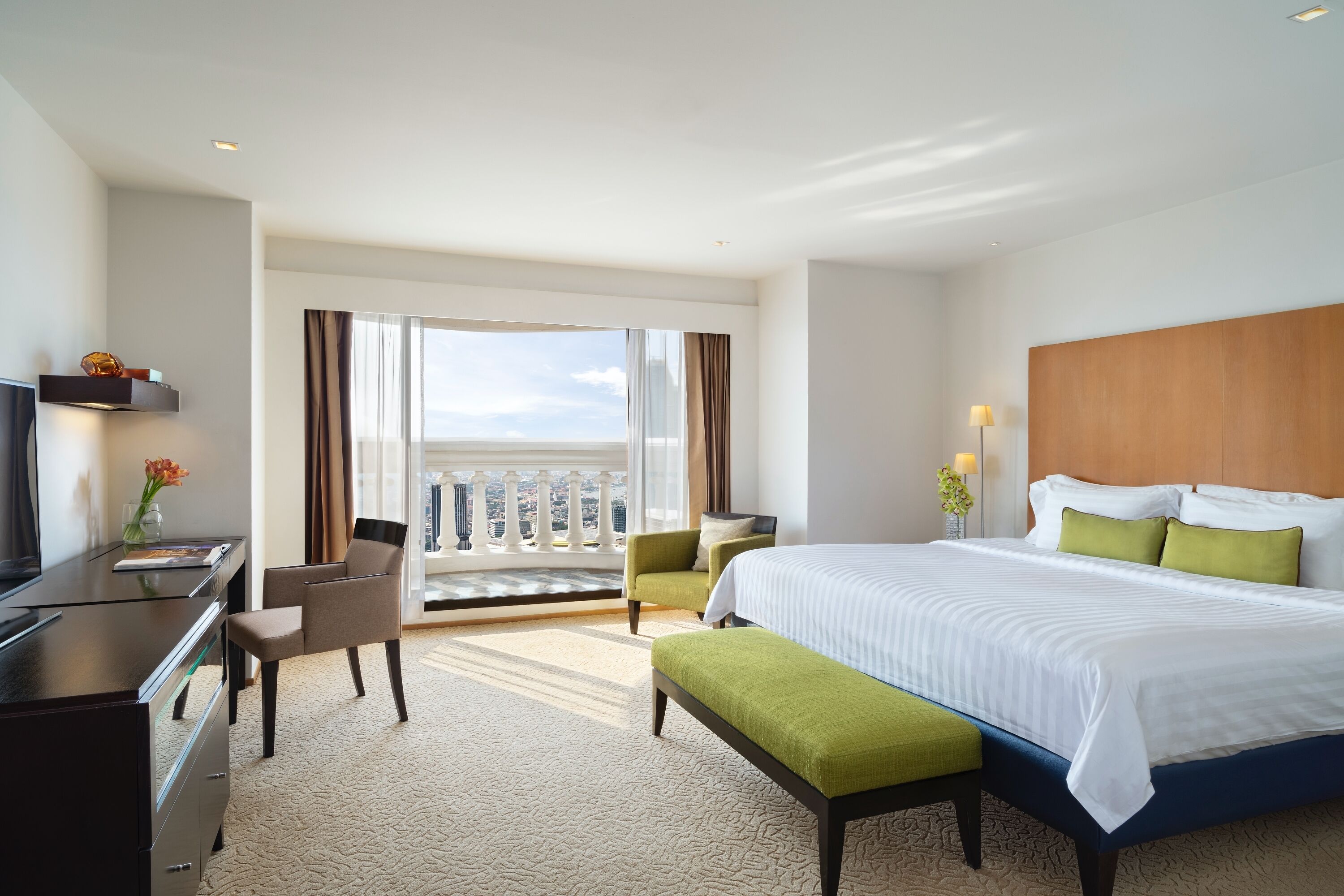 Tower Club Suite 2 Bedroom with Lounge