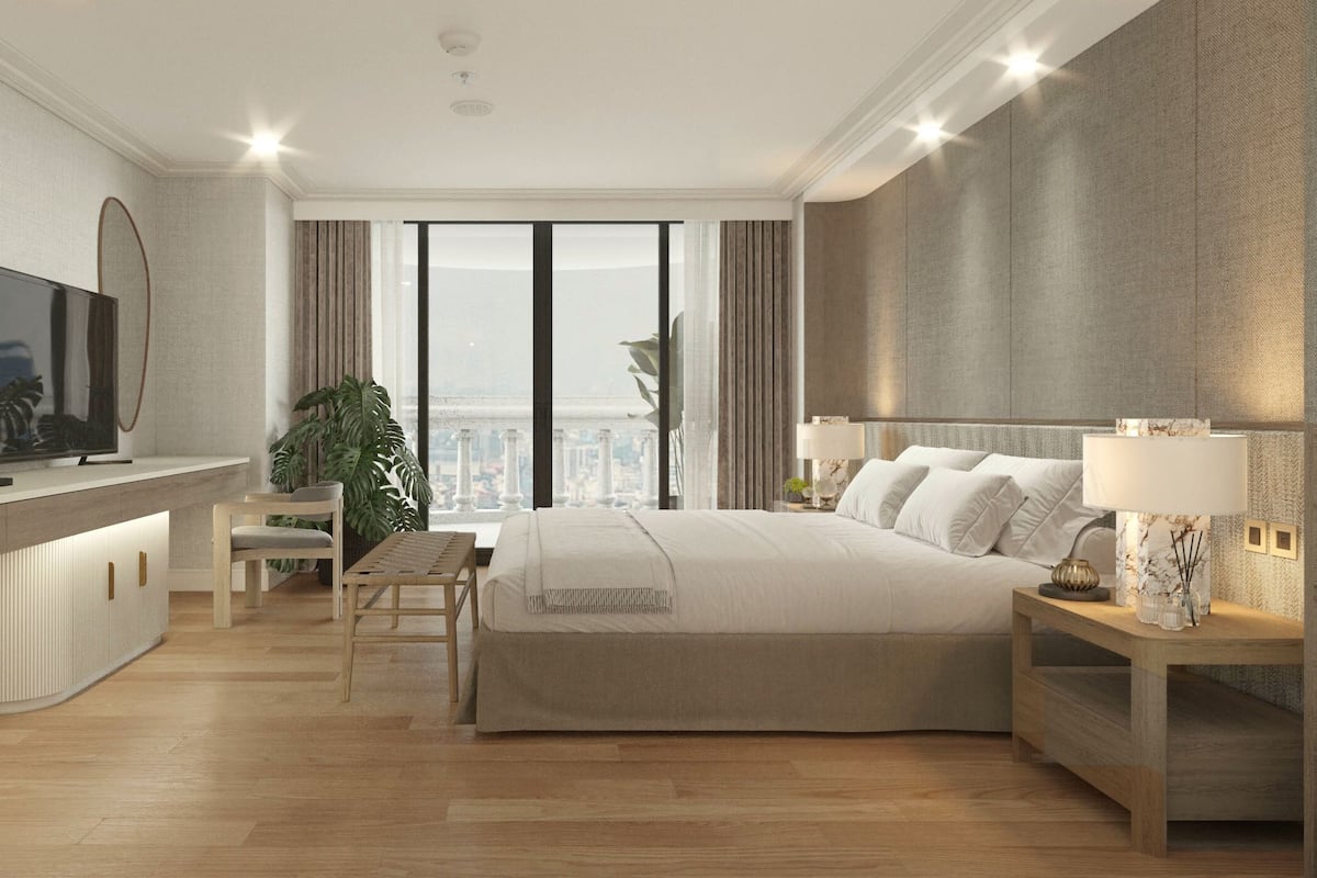 Premium bedding, free minibar items, in-room safe, desk