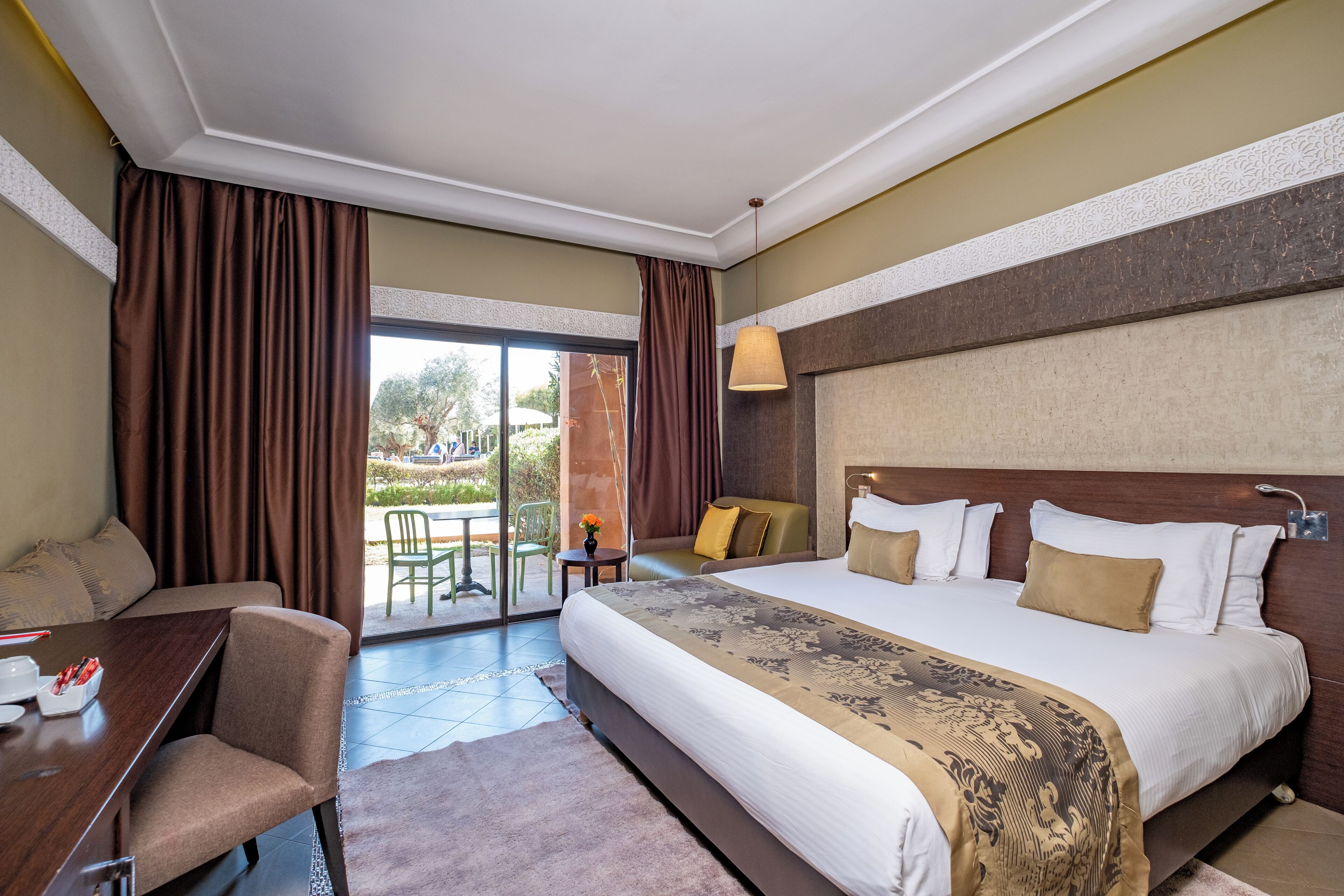 Minibar, una cassaforte in camera, una scrivania, insonorizzazione